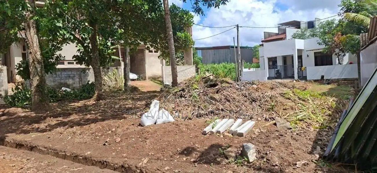 10 Perches Land for Commercial Sale at Kesbewa
