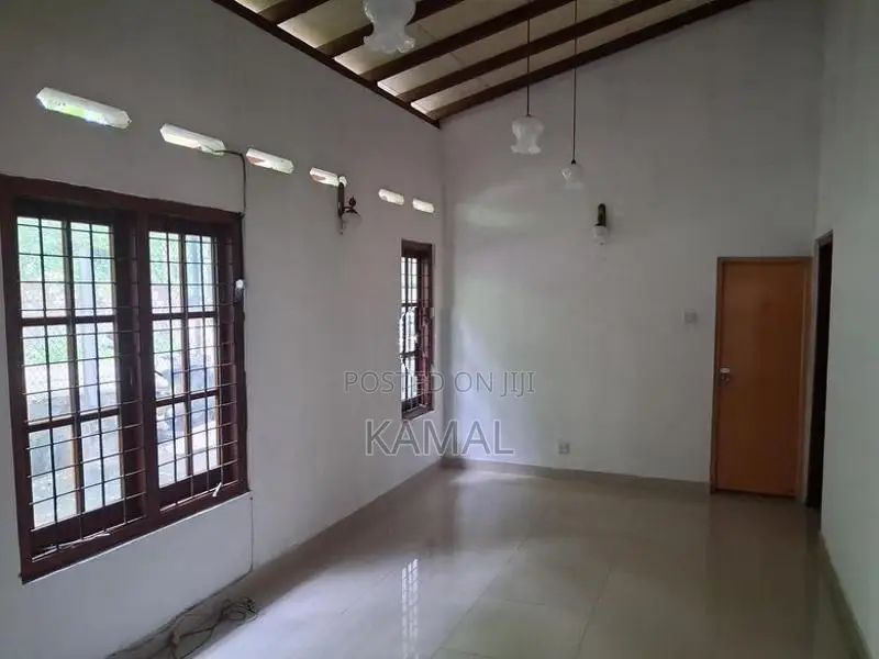 Two Bed Room House for Rent Maharagama