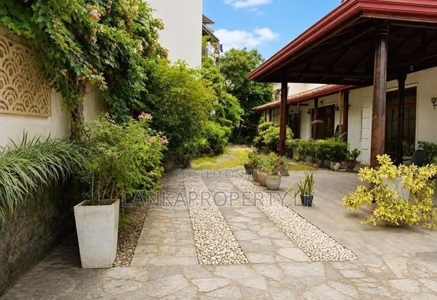 Prime Commercial cum Residential Land for Sale Nugegoda