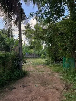 Kiribathgoda/Makola 44 Perches Land For Sale