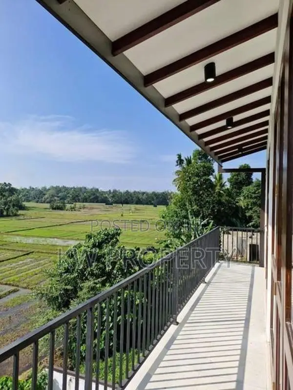 three story house for sale in kahatuduwa