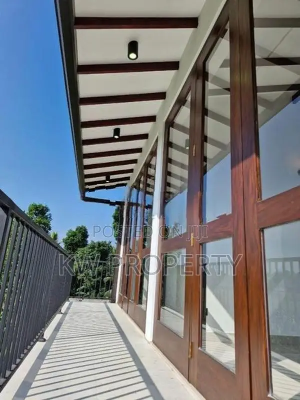 three story house for sale in kahatuduwa