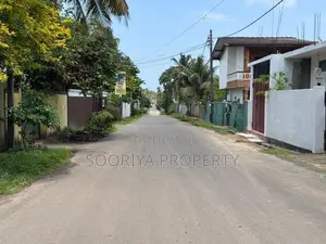 Facing 30 Feet Road, Highly Residential Land for Sale in Piliyandala