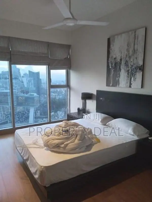 2 BR Apartment Rent in The Residences - PDA246