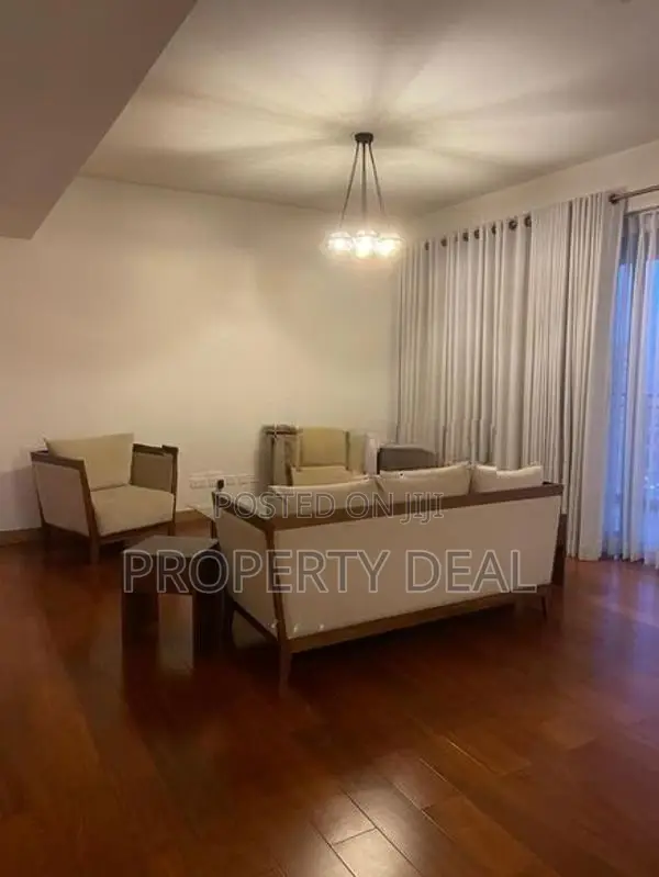 3 BR Apartment Rent in The Shangri La - PDA247