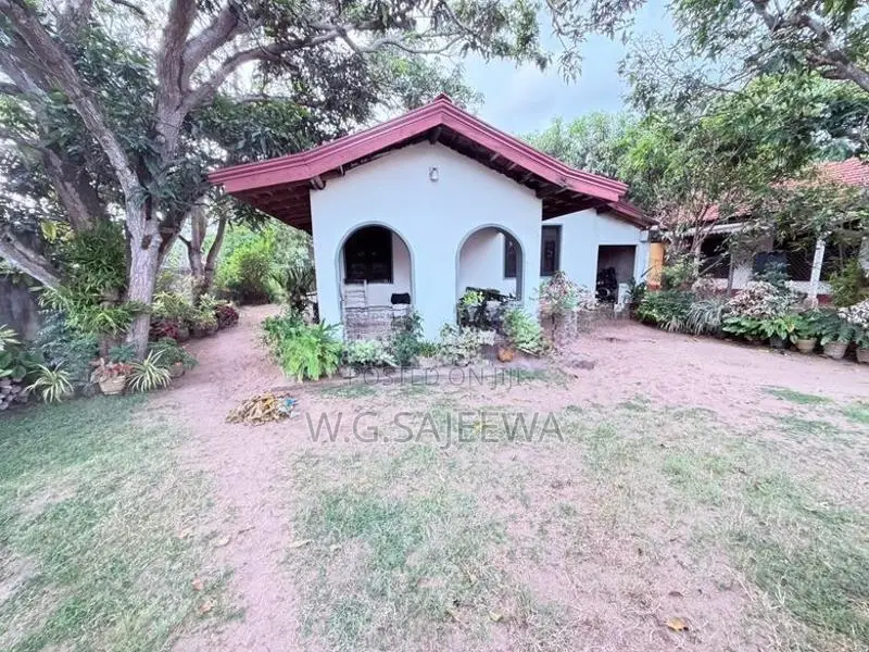 14.67 Perches Land with House for Sale Katunayaka