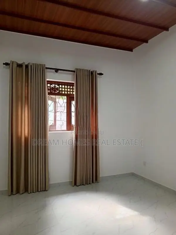 Brand New Modern Single-Storey House for Sale – Ja-Ela