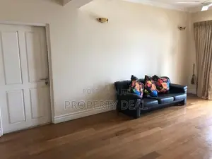 4 BR Luxury Penthouse for Rent in Colombo 07 – PDA493