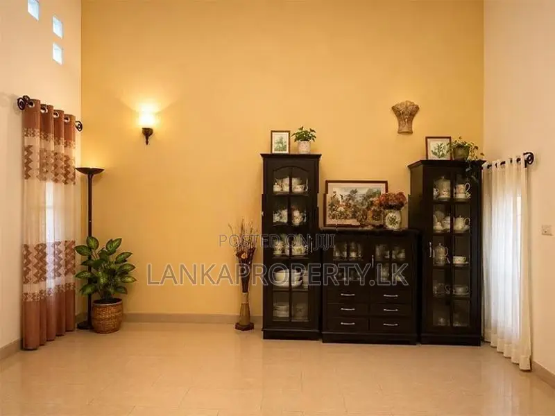 Urgent Sale – Spacious Two-Storey House in Ethul Kotte