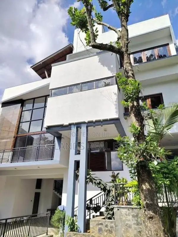 (SH1587) Brand New House for Sale in Pahala Ieeriyagama Kandy