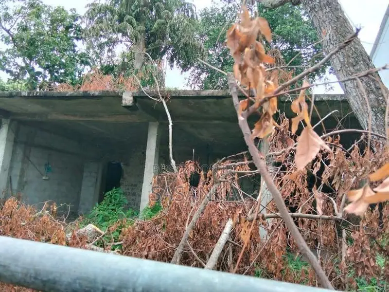 Boralesgamuwa Egodawatta Road Land With Two Story Building For Sale