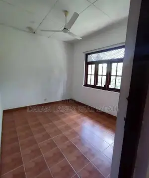 Upstair unit for rent near Ananada balika pitakotte