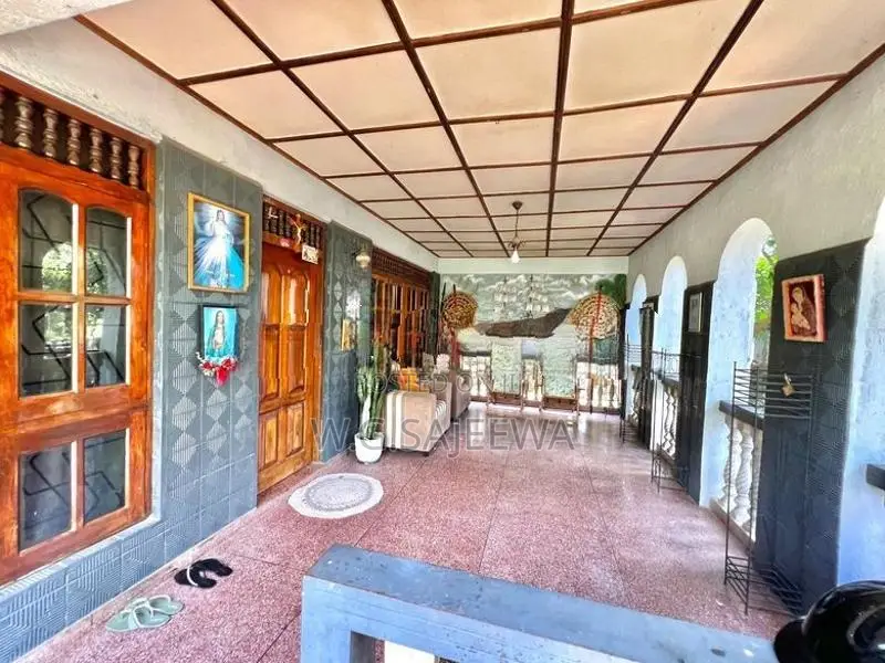 12perch with land for sale kadawatha, sampath uyana