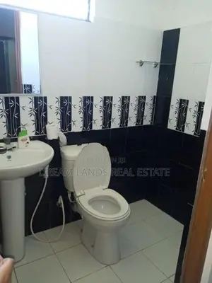 Upstair unit for rent colombo 5