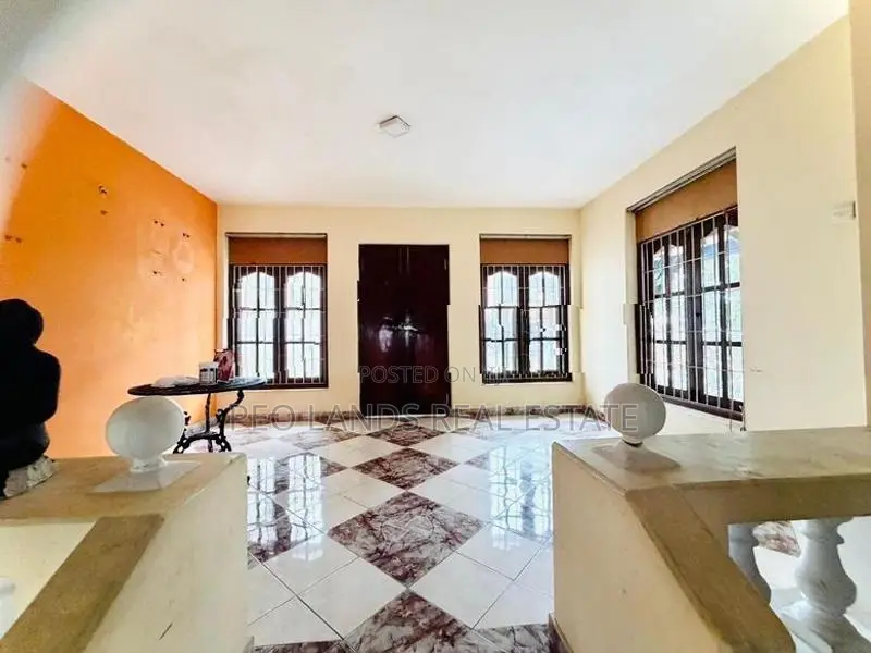 (SH1387) Two Storey House for Sale in Talawathugoda