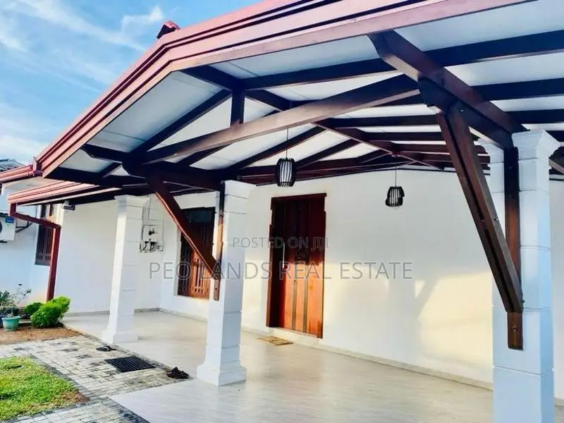 (SH912) Single Storey House for Sale in Moratuwa