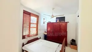 (SH1504) Three Storey House for Sale in R Gunarardhana road Battaramul