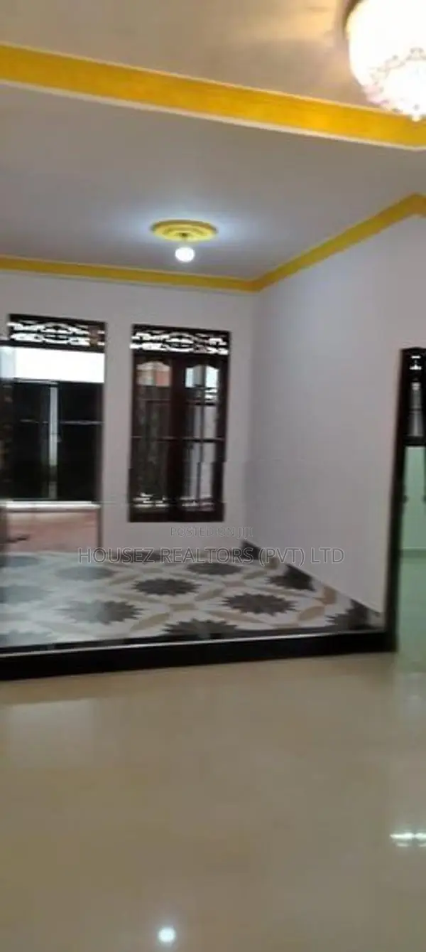 Spacious 2 Storey House for Sale Wellampitiya