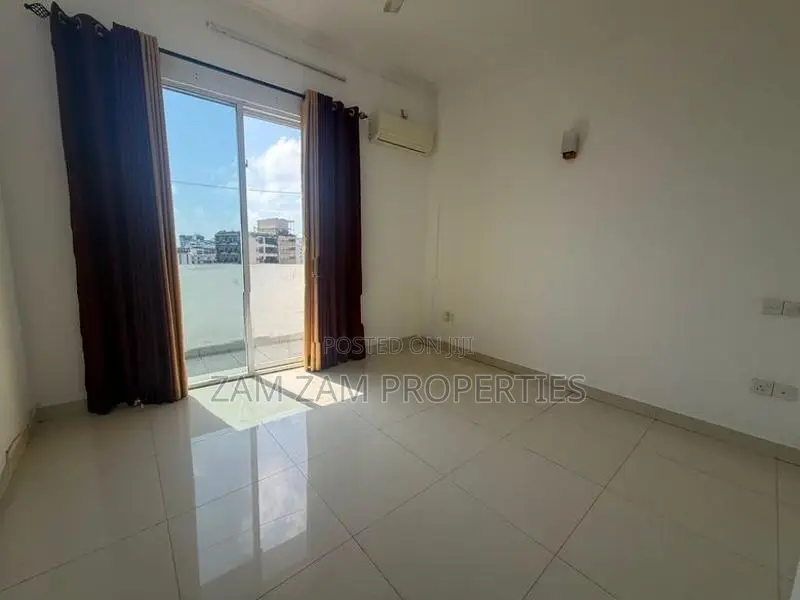 Apartment For Sale In Off Hamdan Lane Wellawatta Colombo 06