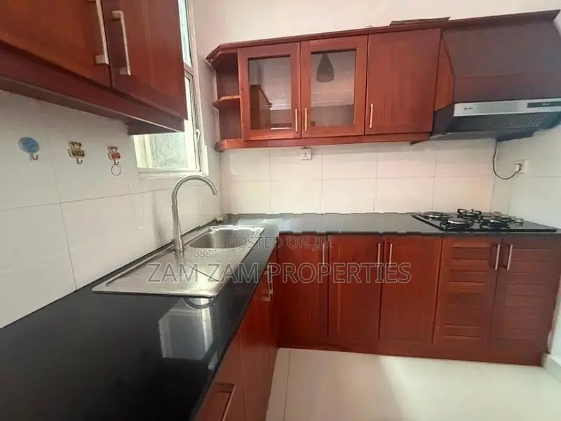 Apartment For Sale In Off Hamdan Lane Wellawatta Colombo 06