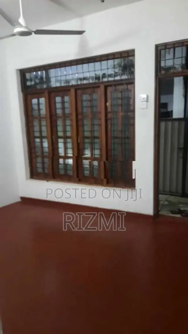 Ground Floor 2BR House for Rent in Ratmalana Dharmarama Road