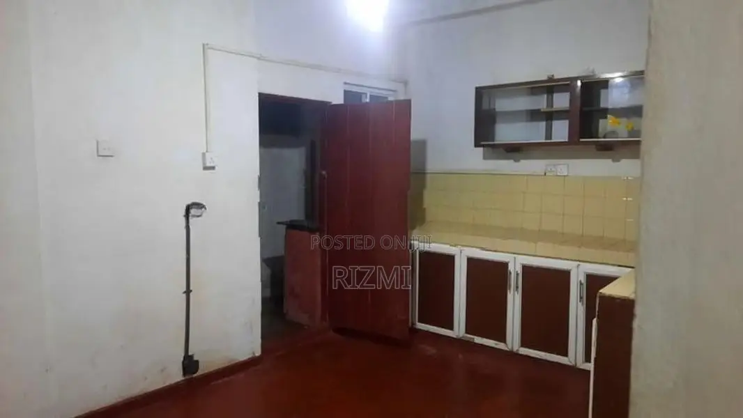 Ground Floor 2BR House for Rent in Ratmalana Dharmarama Road
