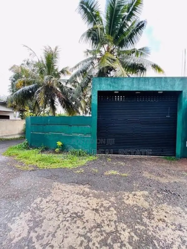 (AH295) Single Storey House for Sale in Kahathuduwa