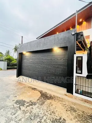 මාලබේ, කහන්තොට සුඛෝපභෝගී විලා වර්ගයේ නිවසක් විකිණීමට ඇත. (ID : MALB016