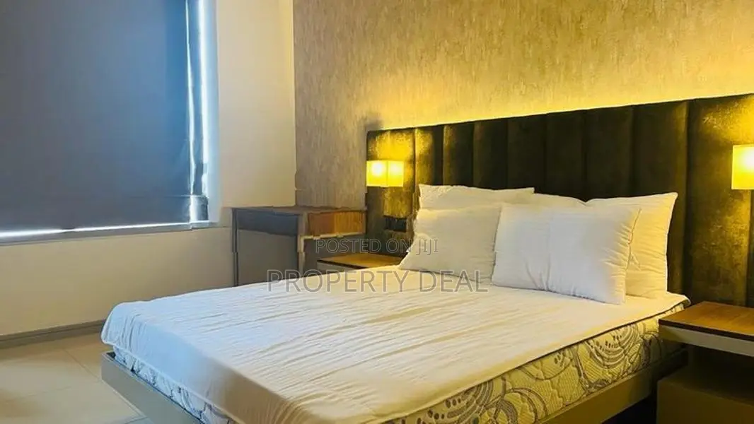 3 Bedrooms Apartment for Sale in Colombo 5 - PDA124