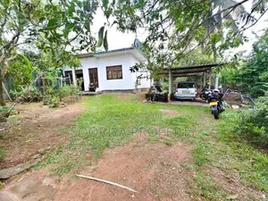 House for Sale in Avissawella Road, Kaduwela