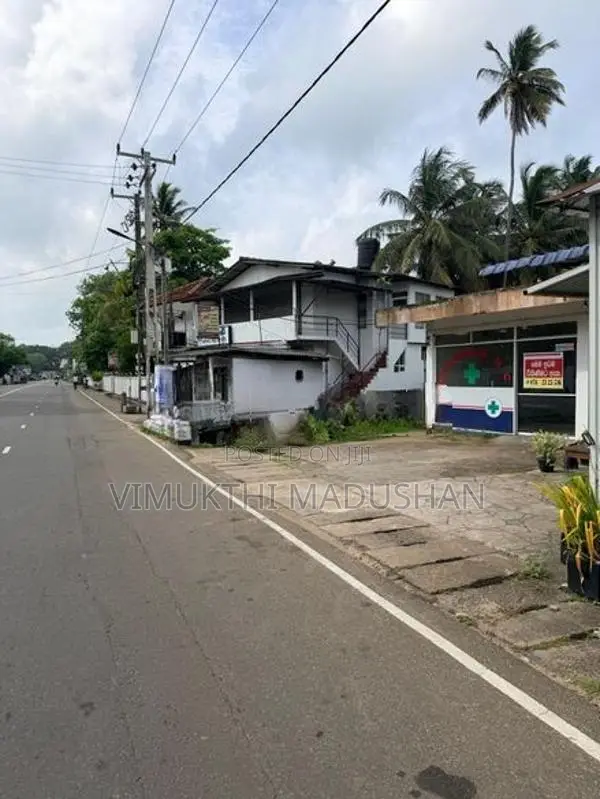 Commercial Property For Sale – Galle Road Aluthgama