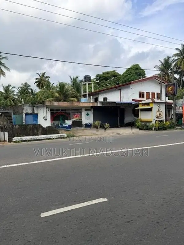 Commercial Property For Sale – Galle Road Aluthgama