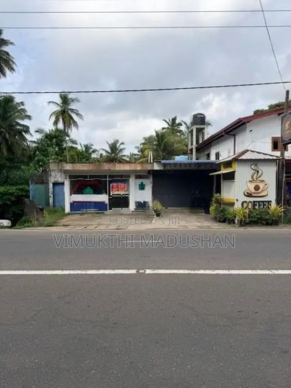 Commercial Property For Sale – Galle Road Aluthgama