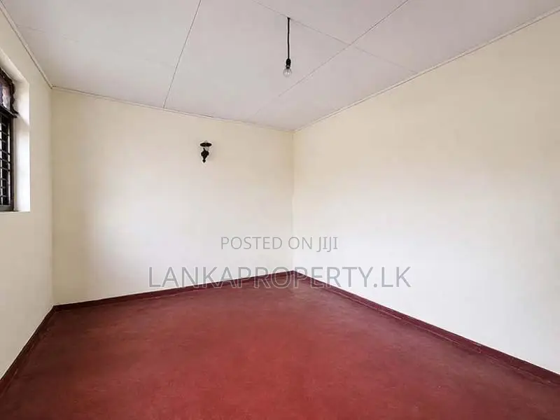 Completed House for Sale – Mahawatte Road, Ganemulla.