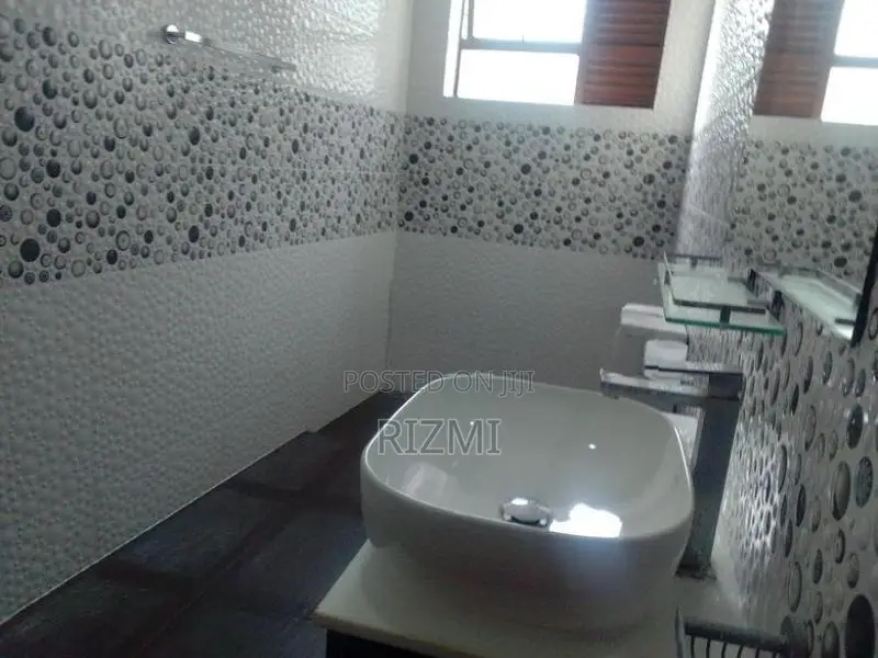 Furnished 5BR 3 Storey Modern House with Large Garden Rent in Dehiwala