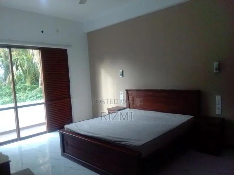 Furnished 5BR 3 Storey Modern House with Large Garden Rent in Dehiwala