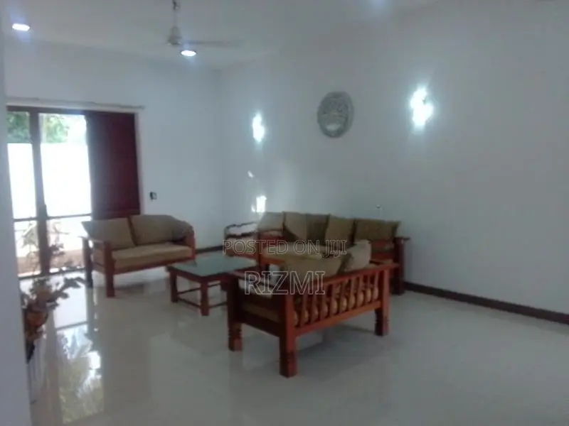 Furnished 5BR 3 Storey Modern House with Large Garden Rent in Dehiwala