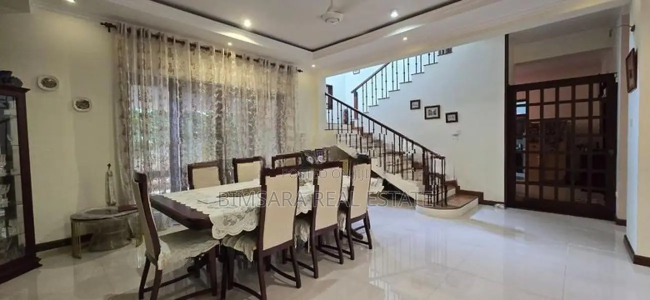 Modern 4BR Luxury on 14P in Prime Nawala Residential Enclave | SH15396