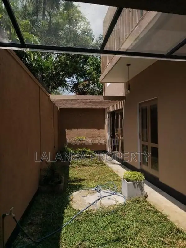 6 Perch 3 Storey House for Sale in Malabe SLLL - A2