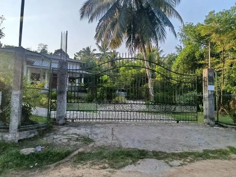 House for Sale with Land Panagoda