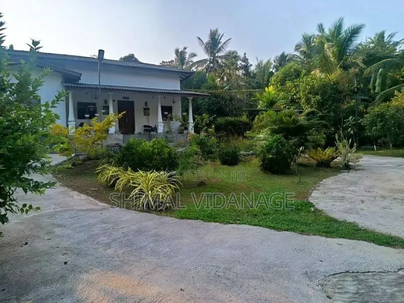 House for Sale with Land Panagoda