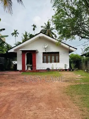 මුල්ලේරියාව උඩුමුල්ල පාරේ නේවාසික බිම් කොටසක් විකිණීමට ඇත