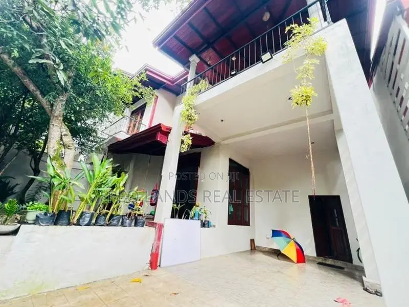 (AH303) Two Storey House for Sale in Pannipitiya