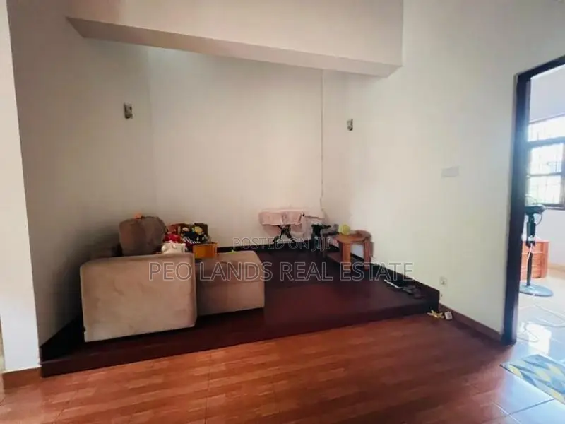 (AH303) Two Storey House for Sale in Pannipitiya