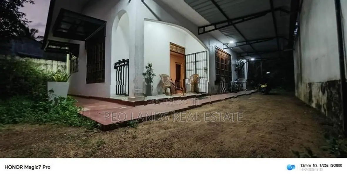 (AH304) 16.6 Perche land with House for Sale Pannipitiya