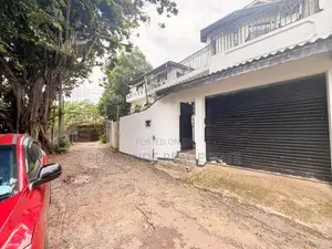 (SH1593) Multi-Storey House for Sale in Battaramulla