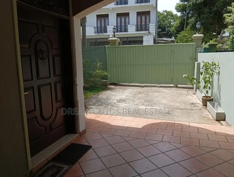 4BED HOUSE FOR RENT IN COLOMBO 05 (SP1335)
