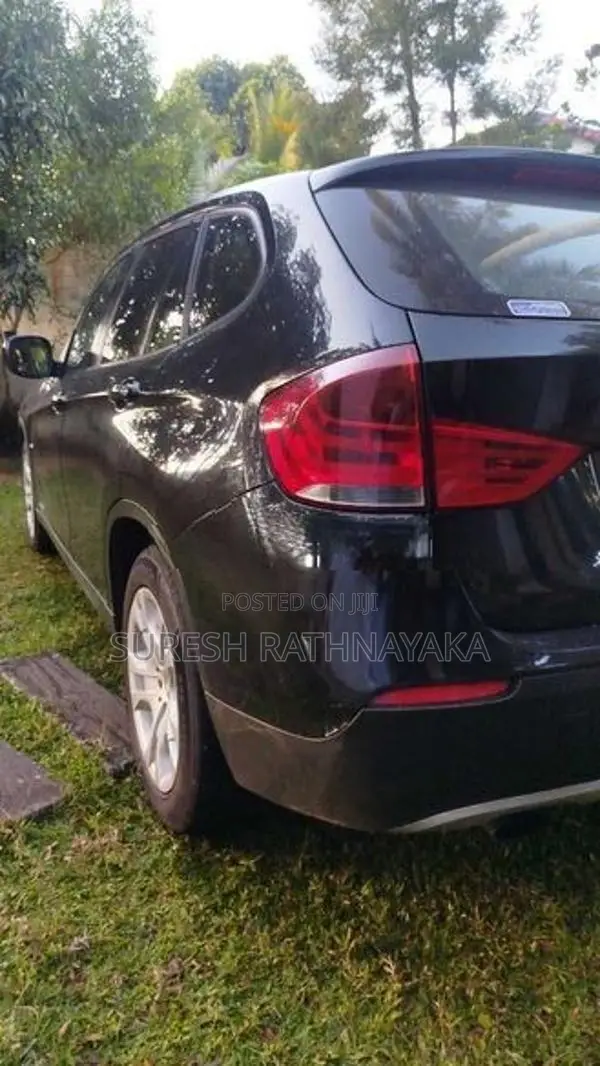 BMW X1 2011
