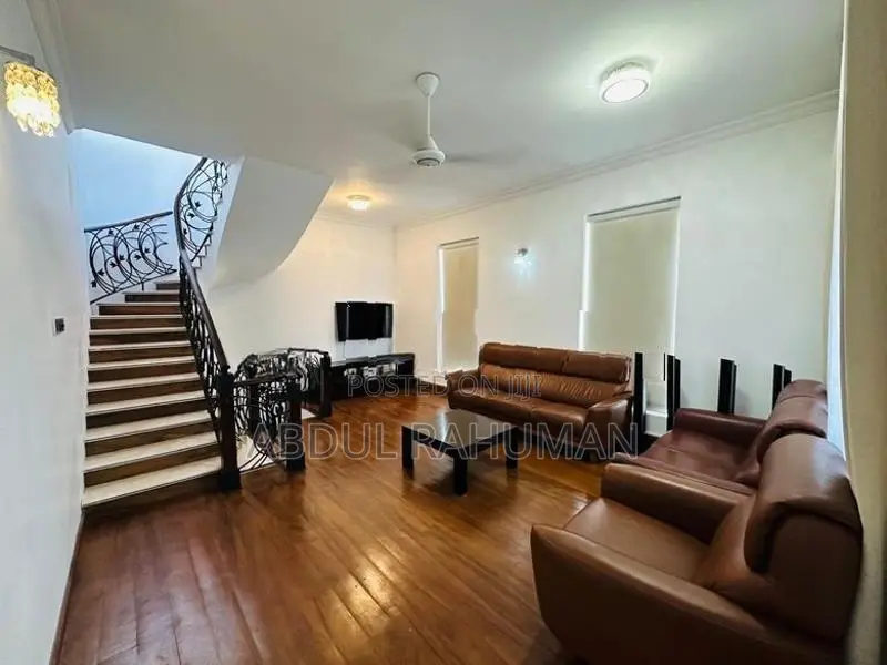 2 Story Kurenegala City 9 Rooms