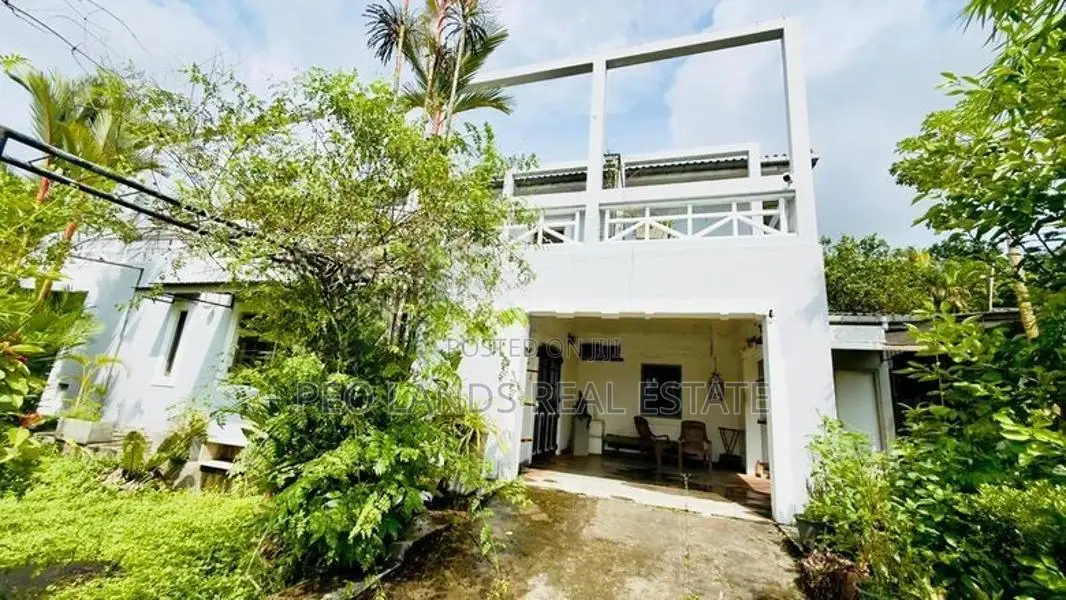 (SH1459) Two Storey House for Sale in Palawatta